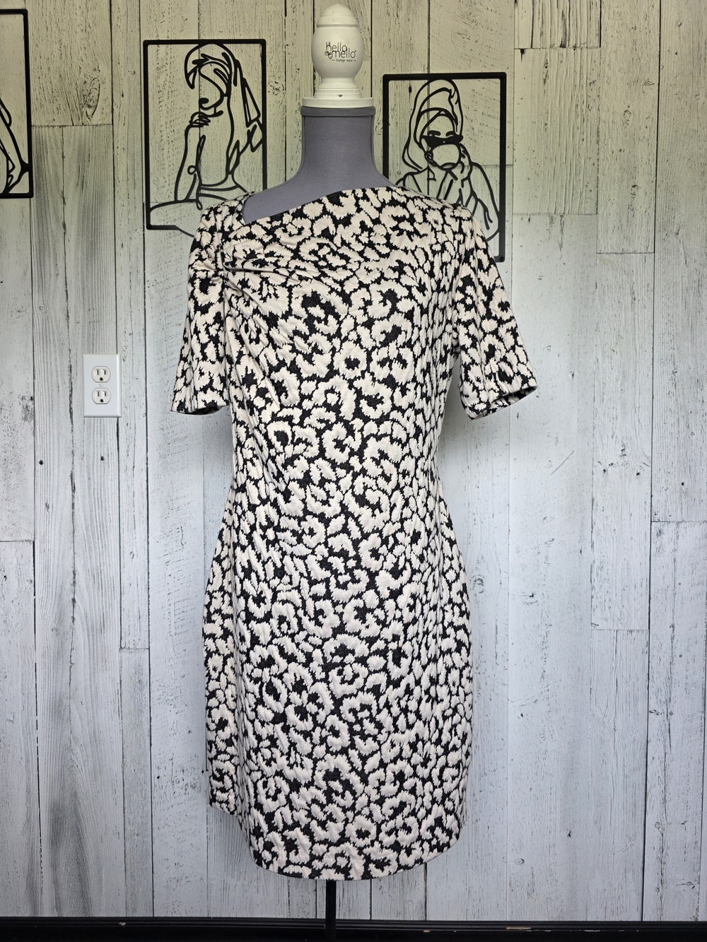 Calvin Klein Black & Ivory Floral Sheath Dress Size 12 Career Cocktail